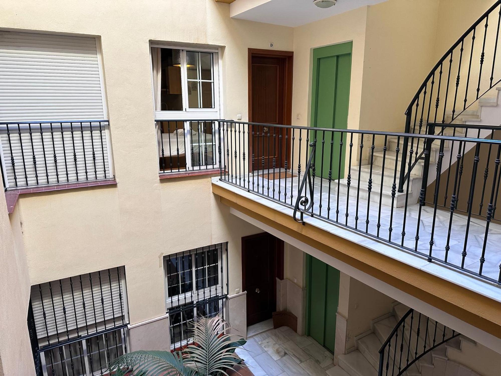Urban Flat Junior Apartment Малага Екстериор снимка